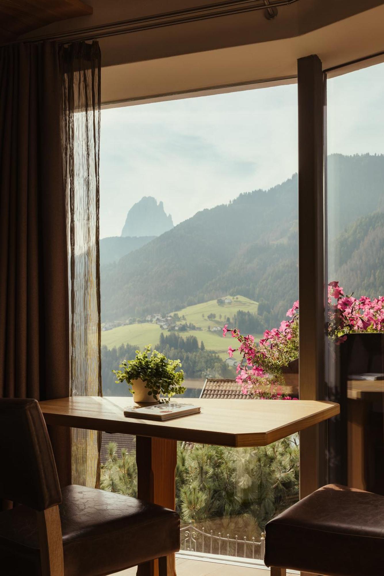 Hotel Grien Ortisei Zewnętrze zdjęcie